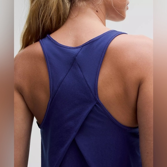 NWT LULULEMON Essential Tank
*Pleated BLUE SIZE 8 - Picture 5 of 7
